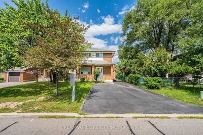 24 Whitburn Crescent, Toronto, ON, photo 3