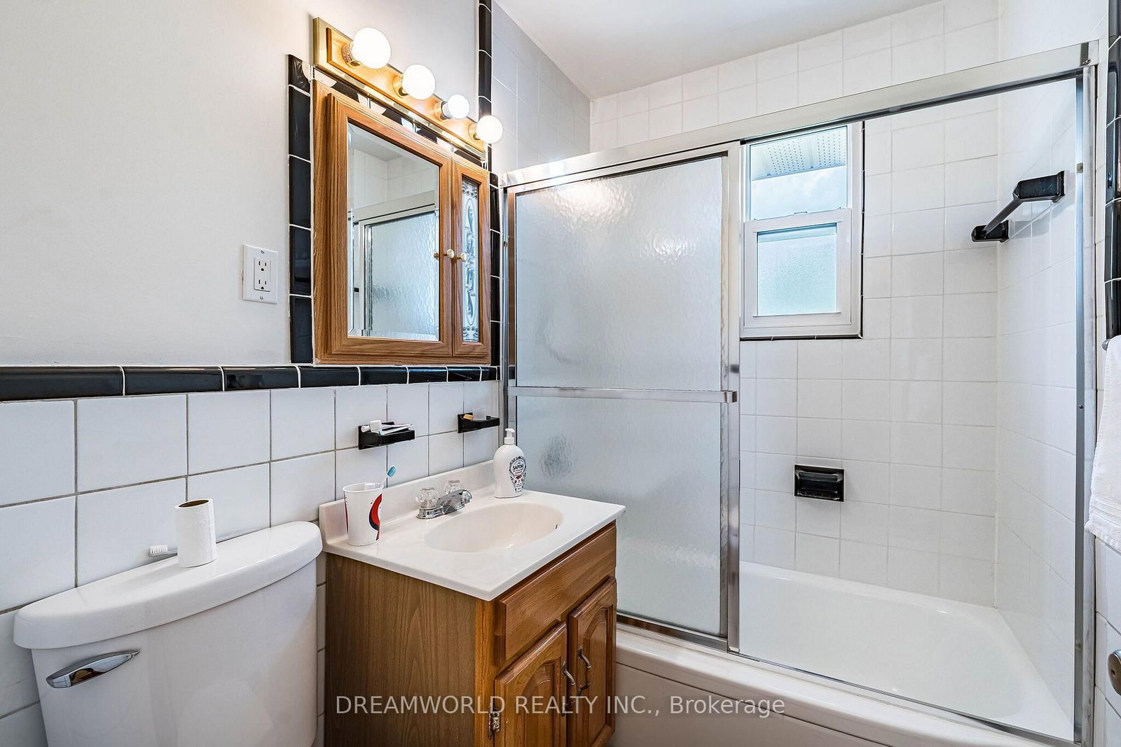 24 Whitburn Crescent • Toronto, ON photo 30