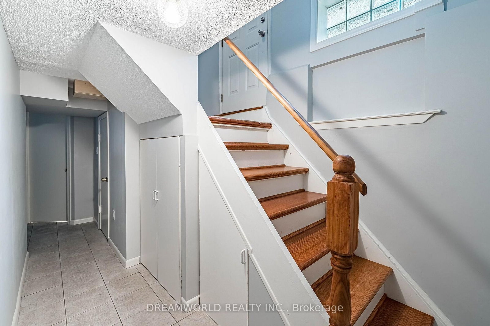24 Whitburn Crescent • Toronto, ON photo 33