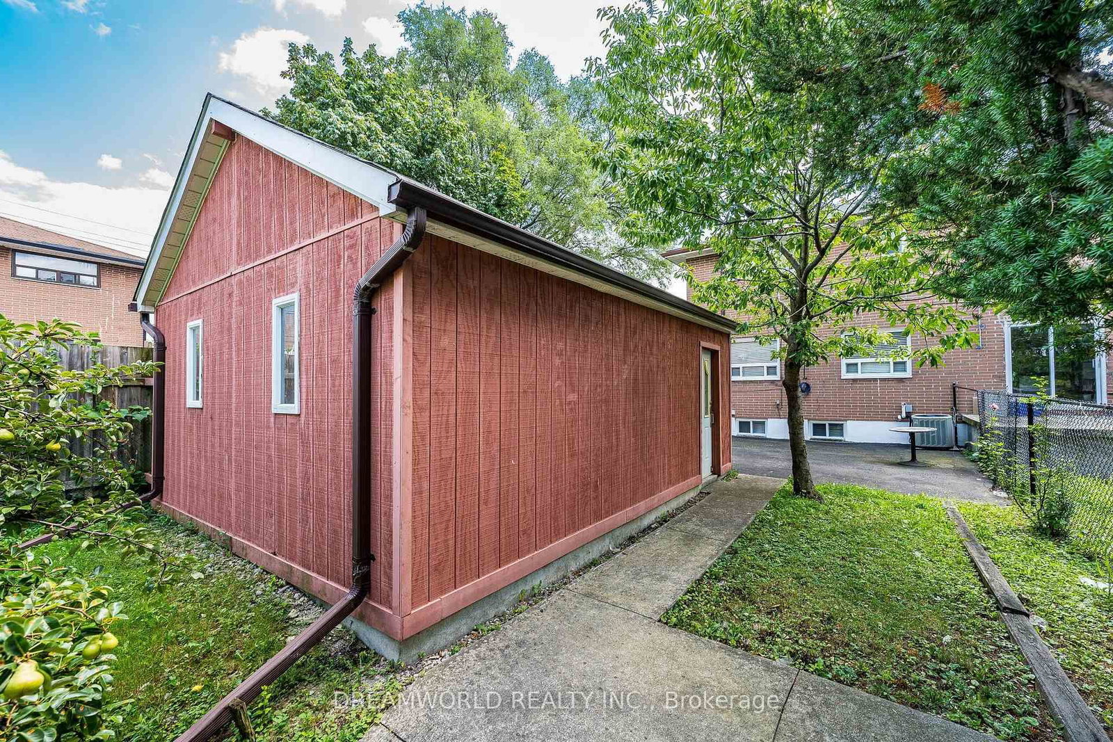 24 Whitburn Crescent • Toronto, ON photo 45