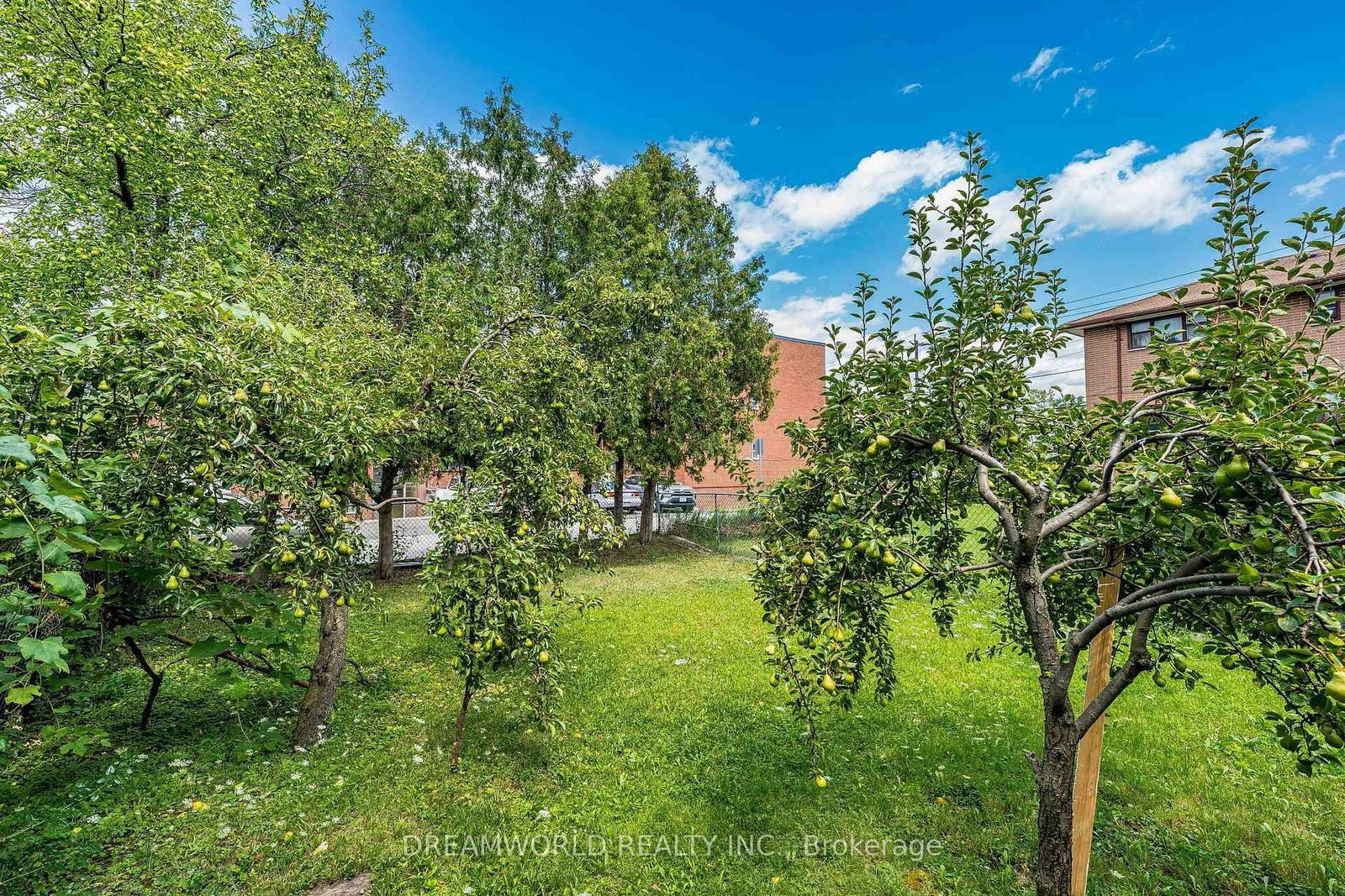 24 Whitburn Crescent • Toronto, ON photo 46