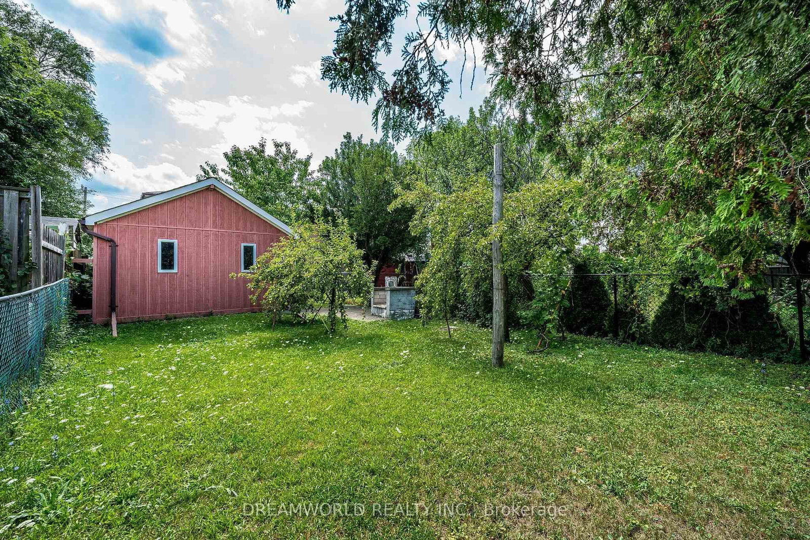 24 Whitburn Crescent • Toronto, ON photo 48