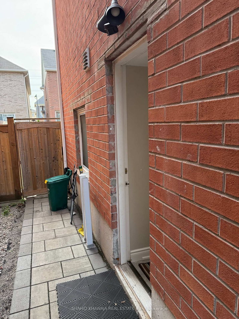 bsmt - 341 Blinco Terrace
