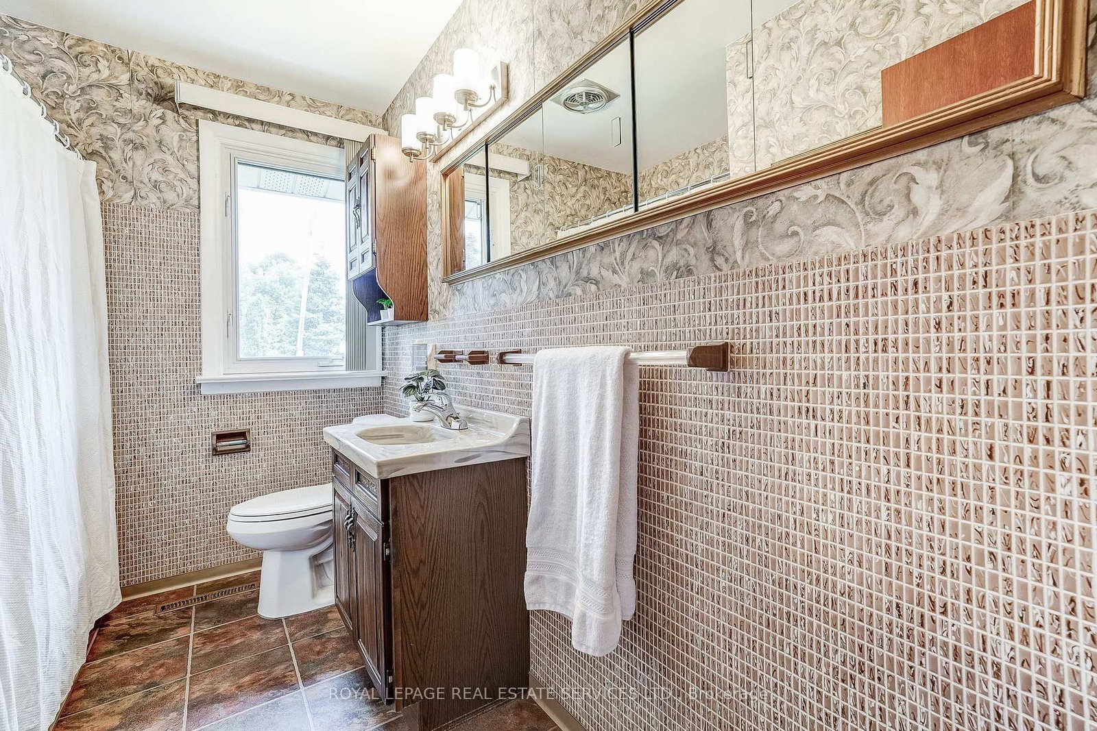 4 Sora Drive • Mississauga, ON photo 18