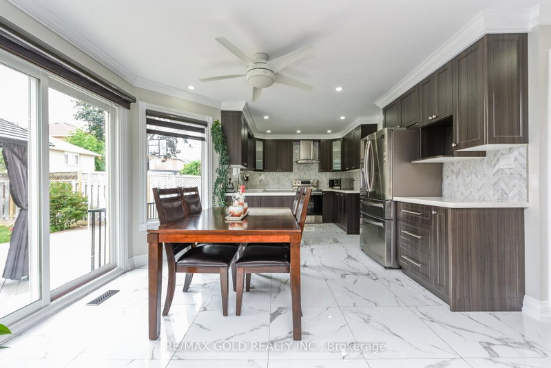 72 Rainforest Brampton,ON L6R 1B1 — Photo 15