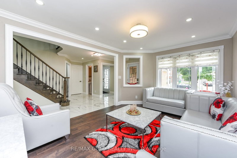 72 Rainforest Brampton,ON L6R 1B1 — Photo 8