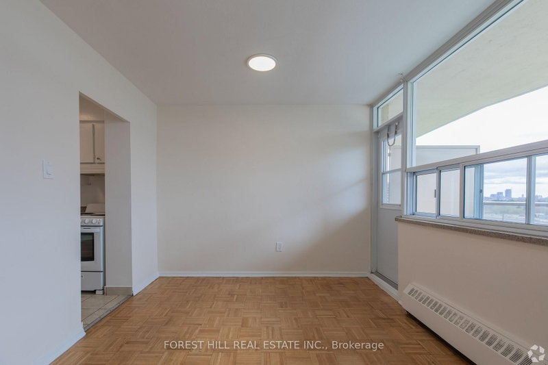 1130 Wilson Ave photo 5