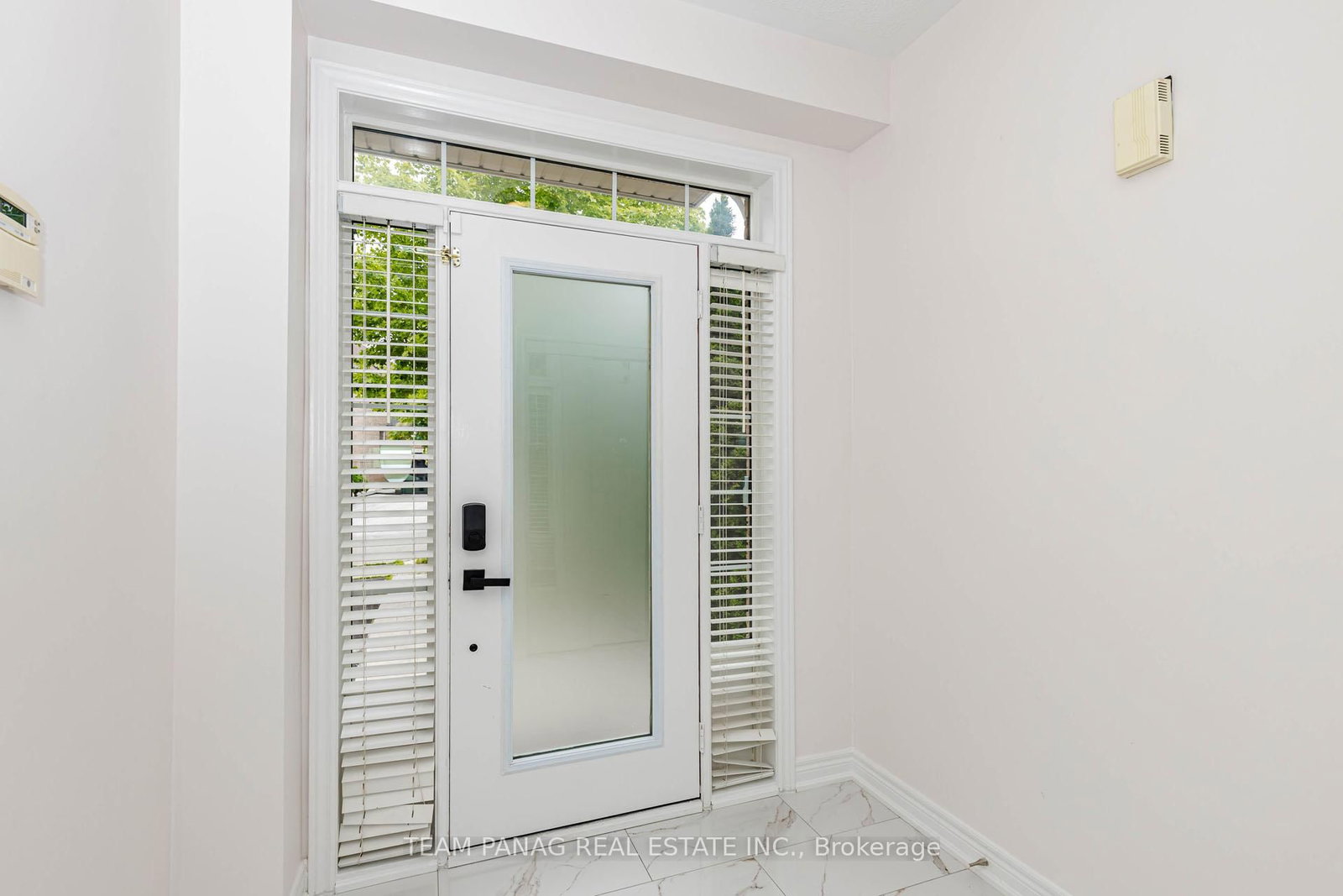 7 Village Lake Crescent • Brampton, ON photo 3