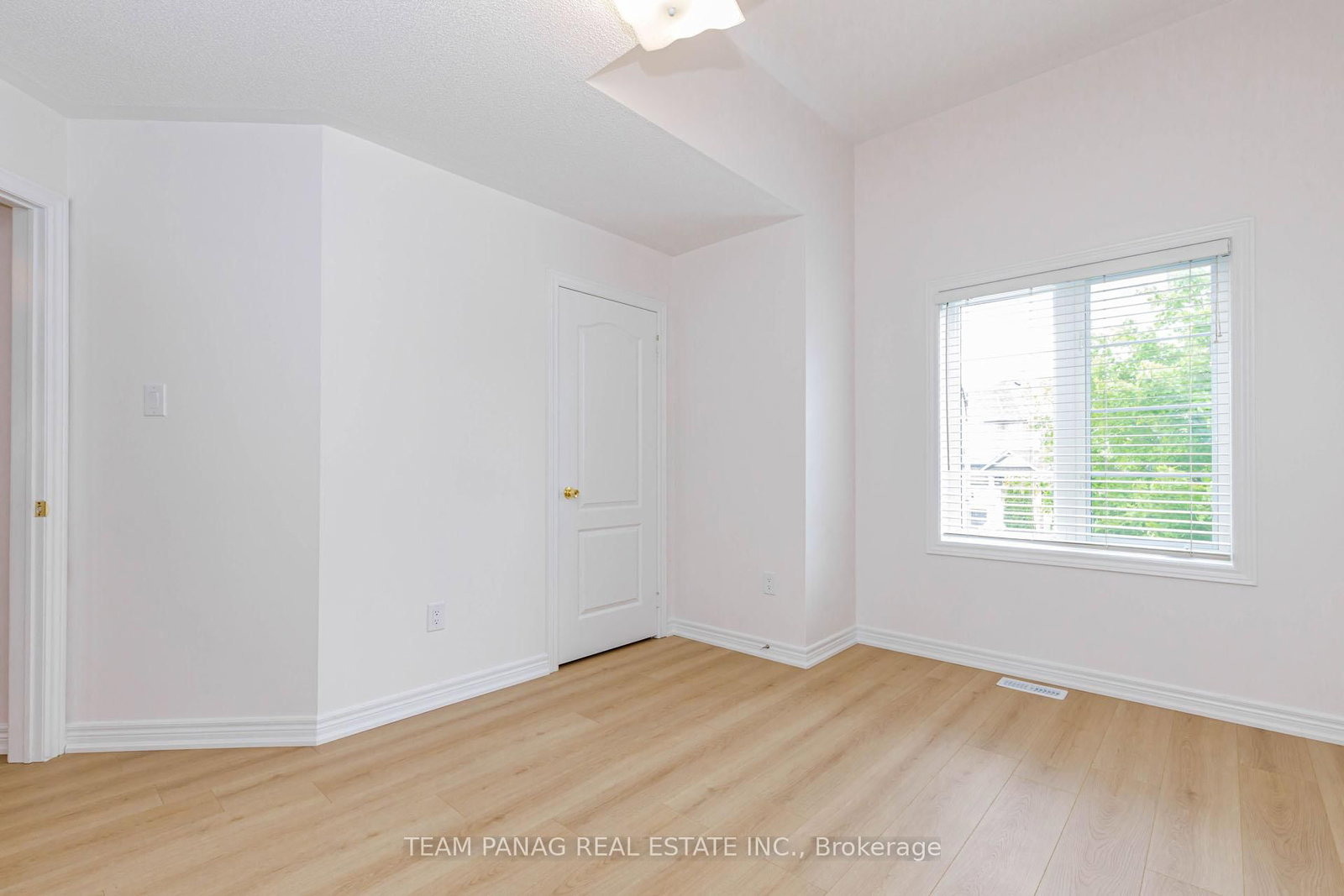 7 Village Lake Crescent • Brampton, ON photo 36