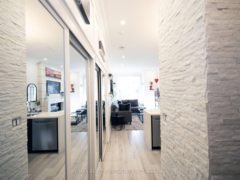 3108 - 4090 Living Arts Drive