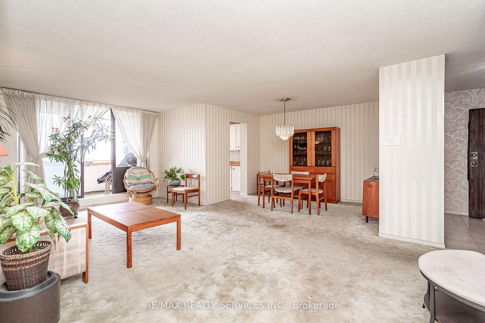 18 Knightsbridge Road • #2102 • Brampton, ON photo 16