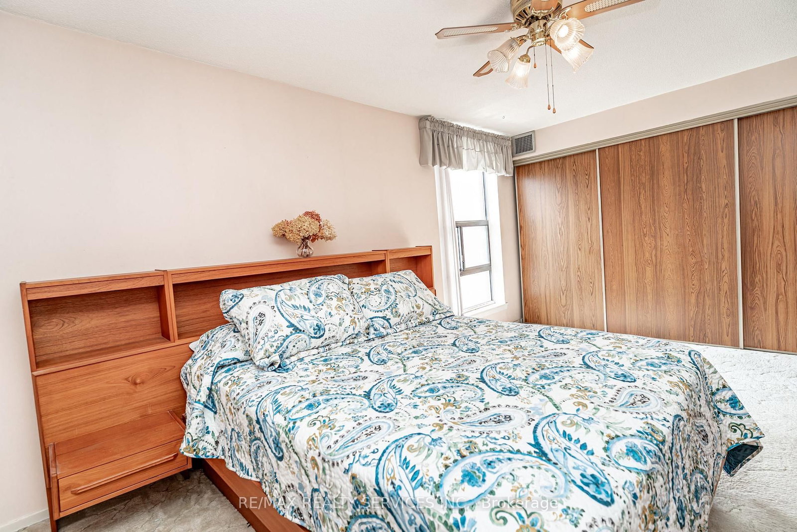 18 Knightsbridge Road • #2102 • Brampton, ON photo 24