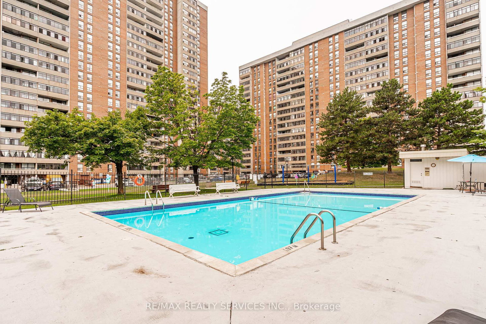 18 Knightsbridge Road • #2102 • Brampton, ON photo 37