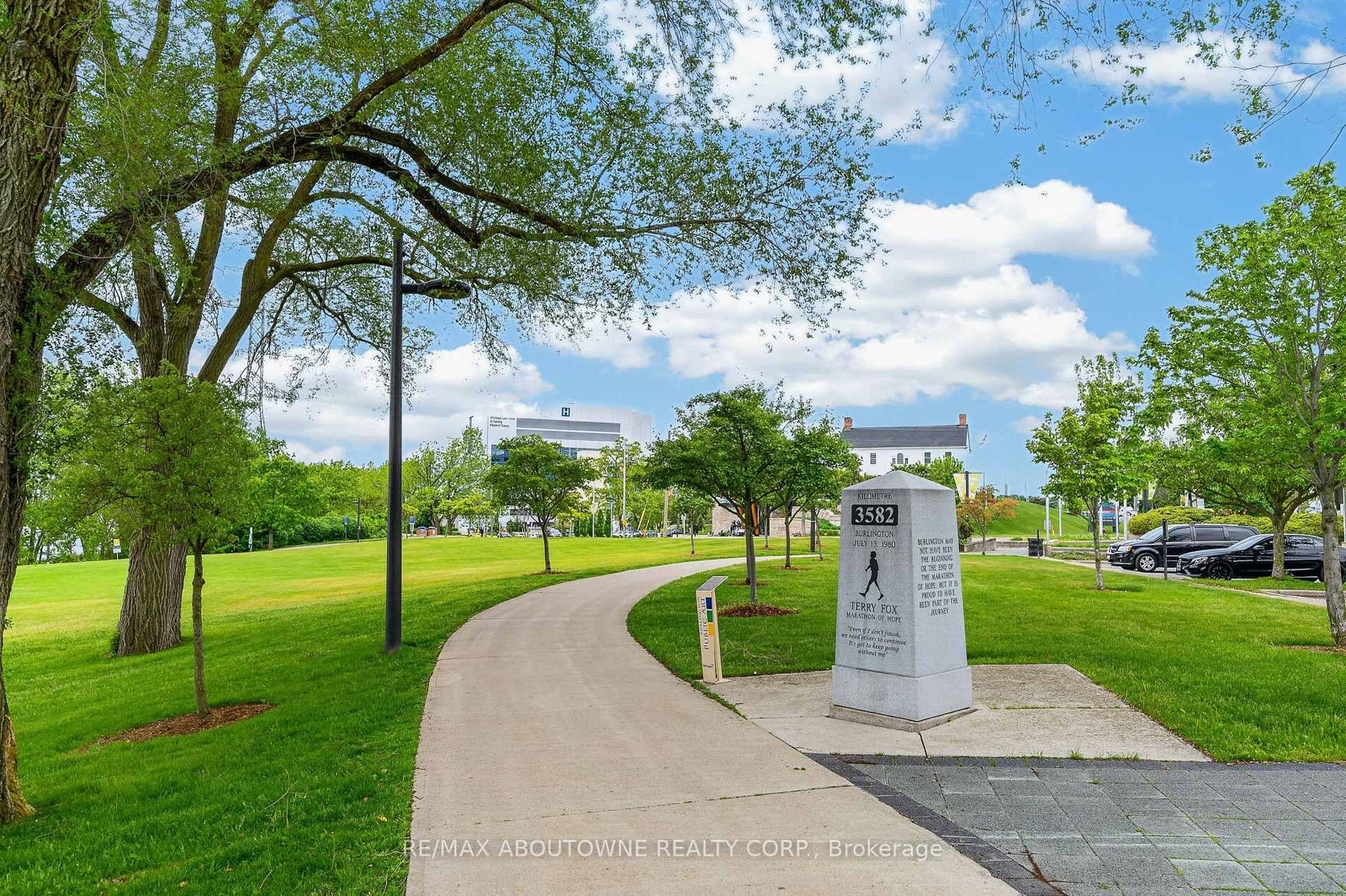 461 Blathwayte Lane • Burlington, ON photo 39