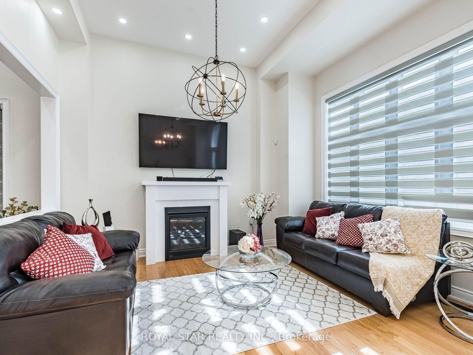 26 Marvin Avenue • Oakville, ON photo 10