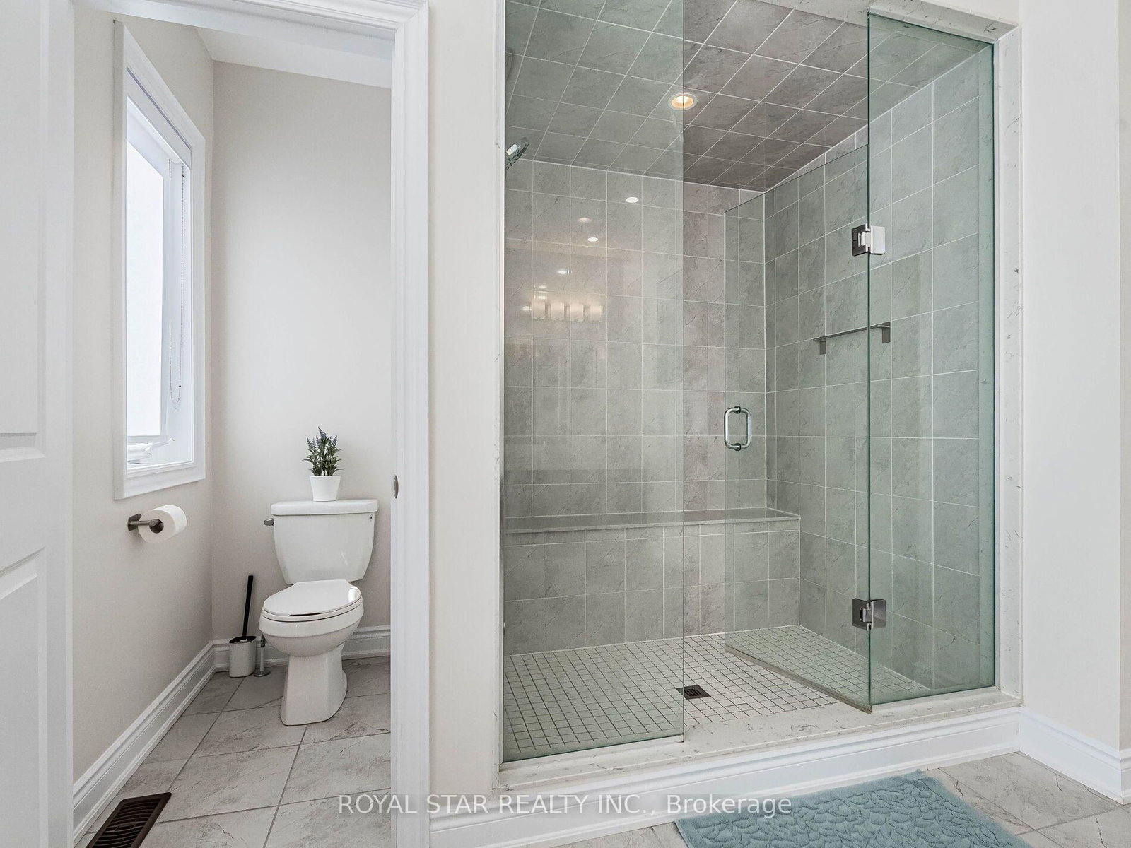 26 Marvin Avenue • Oakville, ON photo 33