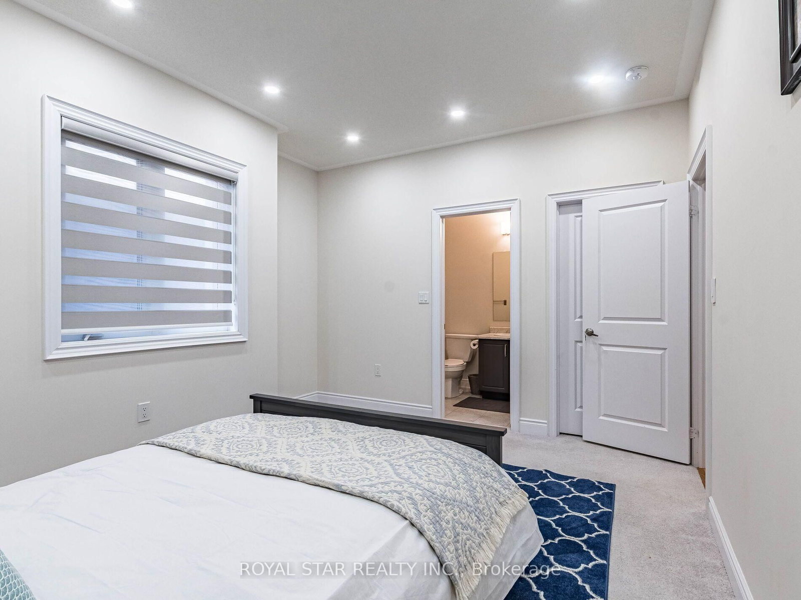 26 Marvin Avenue • Oakville, ON photo 35