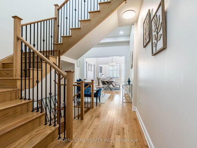 26 Marvin Avenue • Oakville, ON photo 5