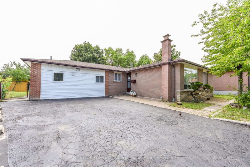 8 Fidelia Crescent