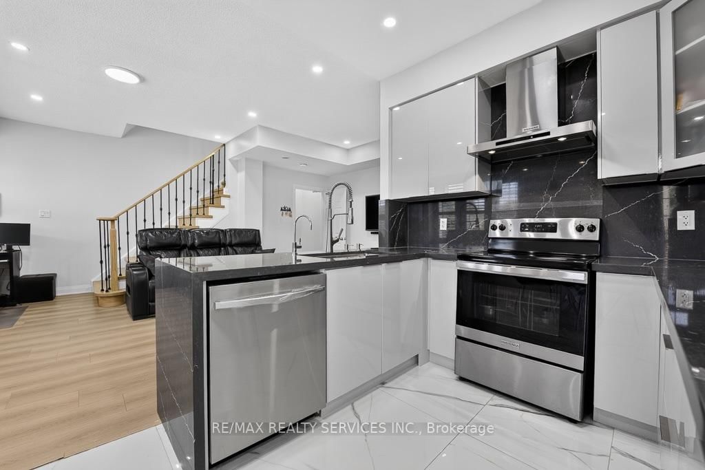 180 Howden Boulevard • #15 • Brampton, ON photo 12