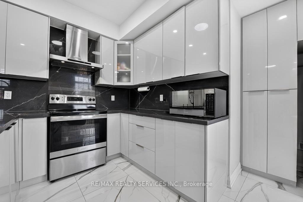 180 Howden Boulevard • #15 • Brampton, ON photo 13
