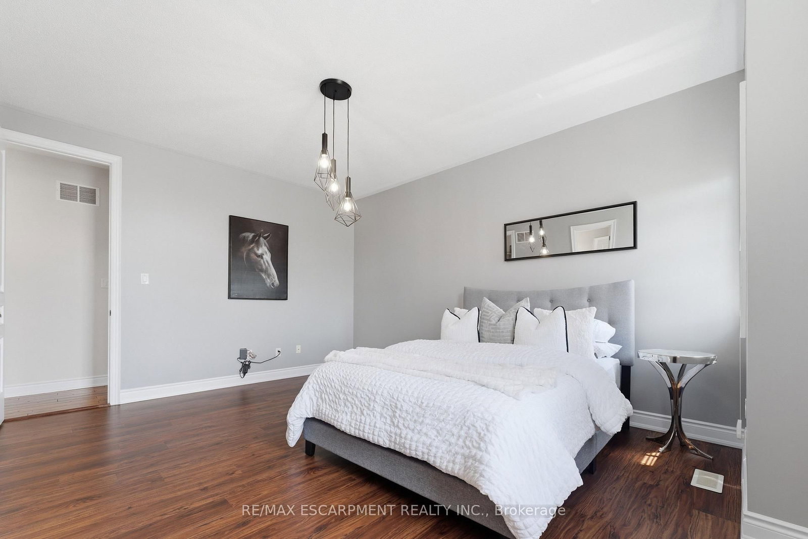 950 FREDONIA Drive • Mississauga, ON photo 32