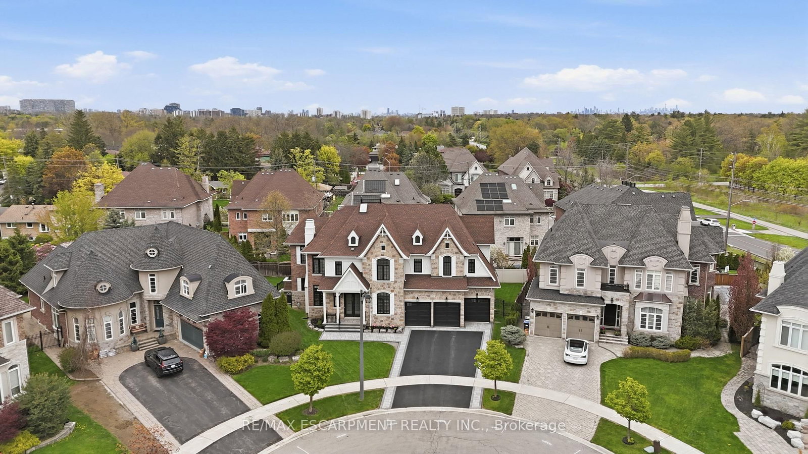 950 FREDONIA Drive • Mississauga, ON photo 44