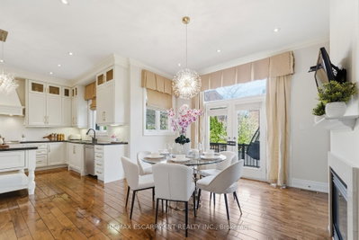 950 FREDONIA Drive • Mississauga, ON photo 8