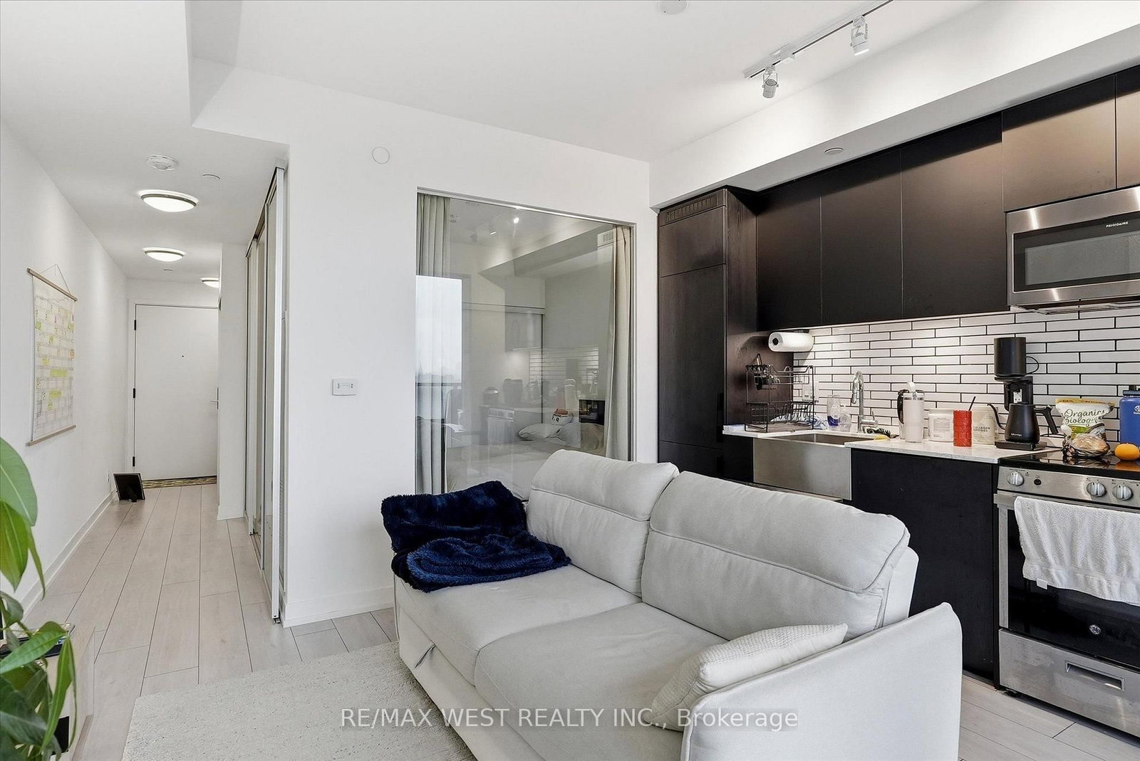 270 Dufferin Street • #819 • Toronto, ON photo 11
