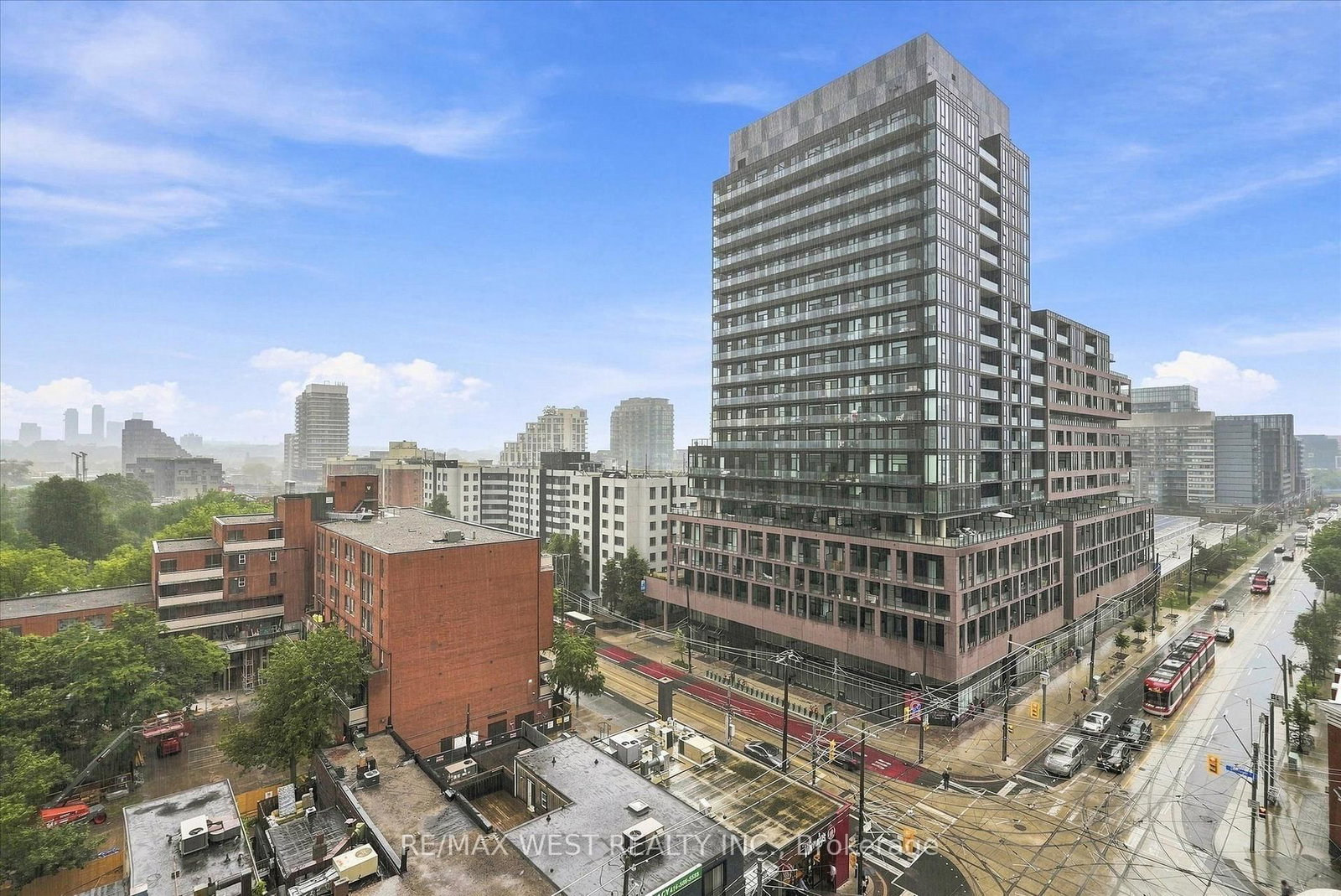 270 Dufferin Street • #819 • Toronto, ON photo 23