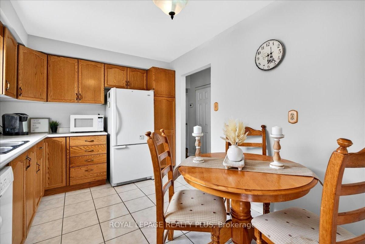 4452 Delaney Drive • Burlington, ON photo 16