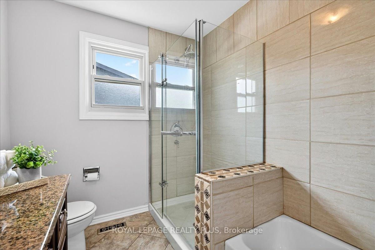 4452 Delaney Drive • Burlington, ON photo 21