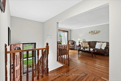 4452 Delaney Drive • Burlington, ON photo 8