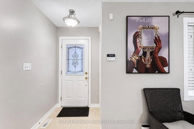 32 Polar Bear Place • Brampton, ON photo 2