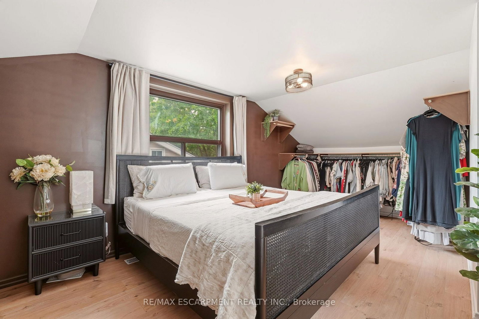 271 Linden Avenue • Burlington, ON photo 16