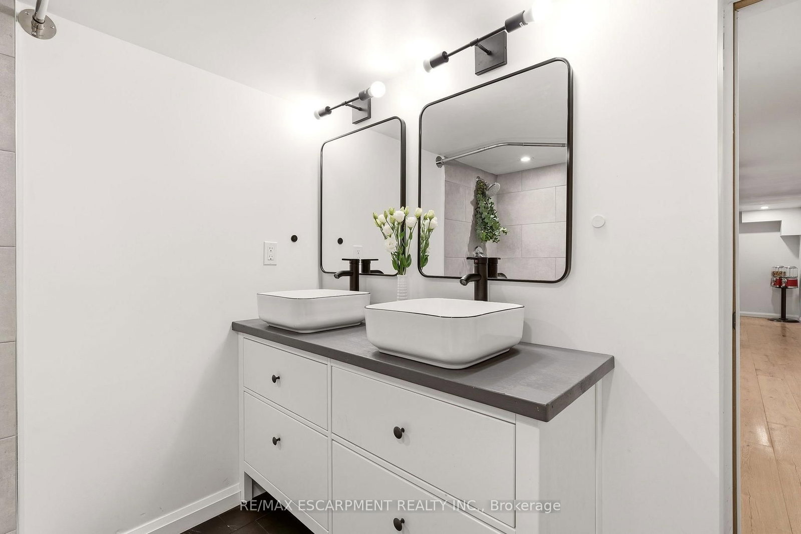 271 Linden Avenue • Burlington, ON photo 21