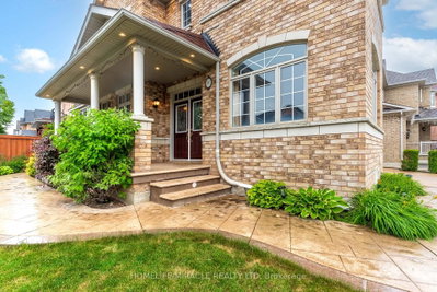 9 Peridot Road • Brampton, ON photo 3