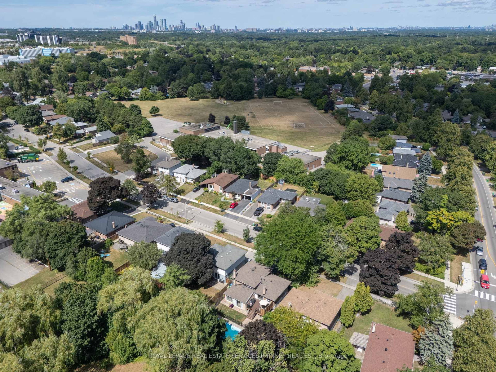 1404 Lewisham Drive • Mississauga, ON photo 35