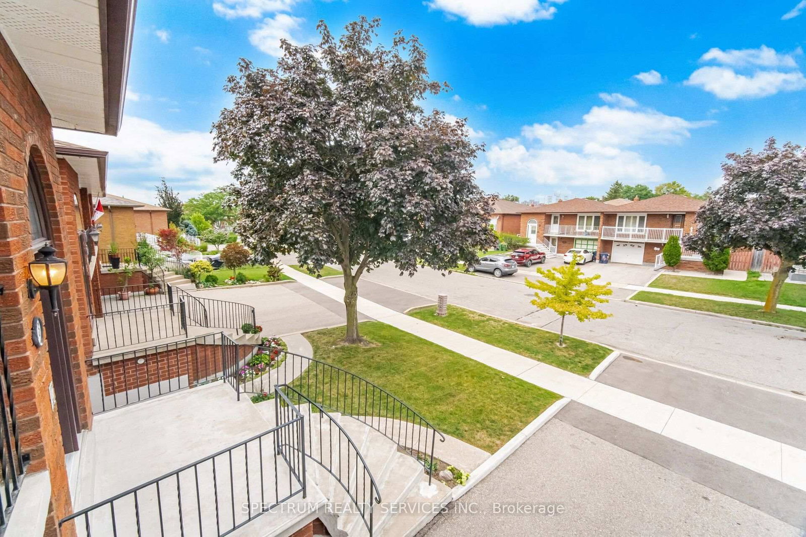 103 John Lindsay Court • Toronto, ON photo 4