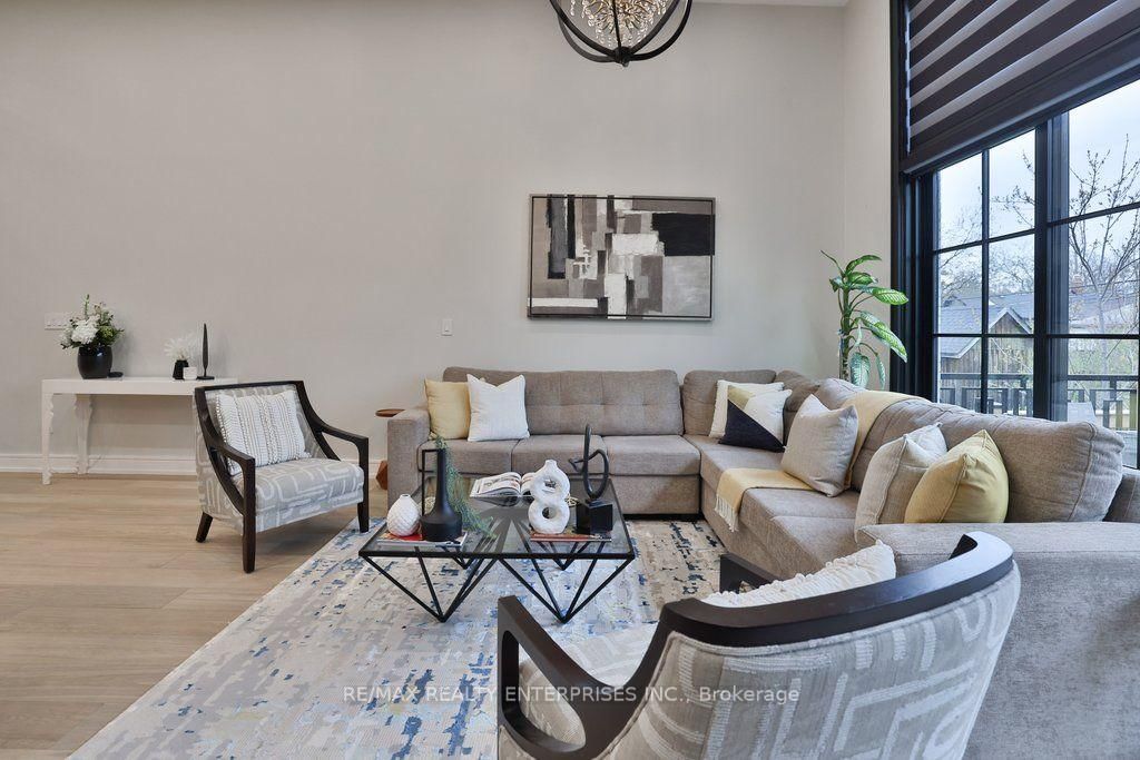 47 Thirteenth Street • Toronto, ON photo 17