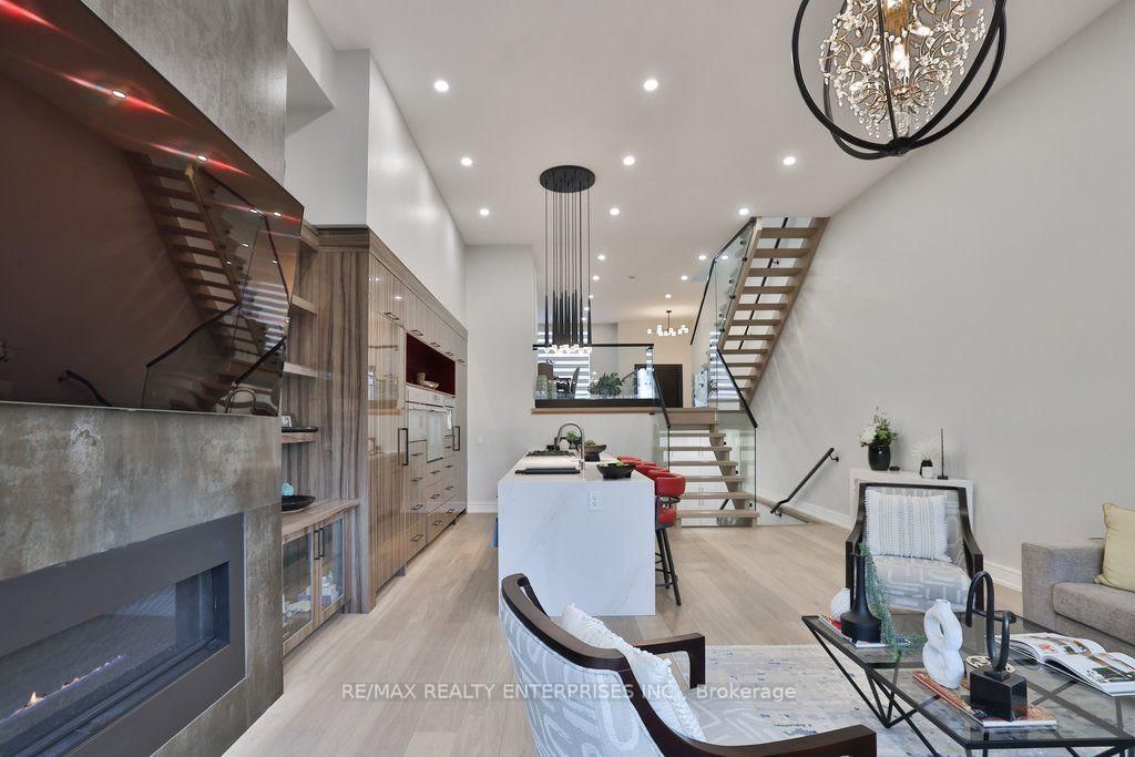 47 Thirteenth Street • Toronto, ON photo 18