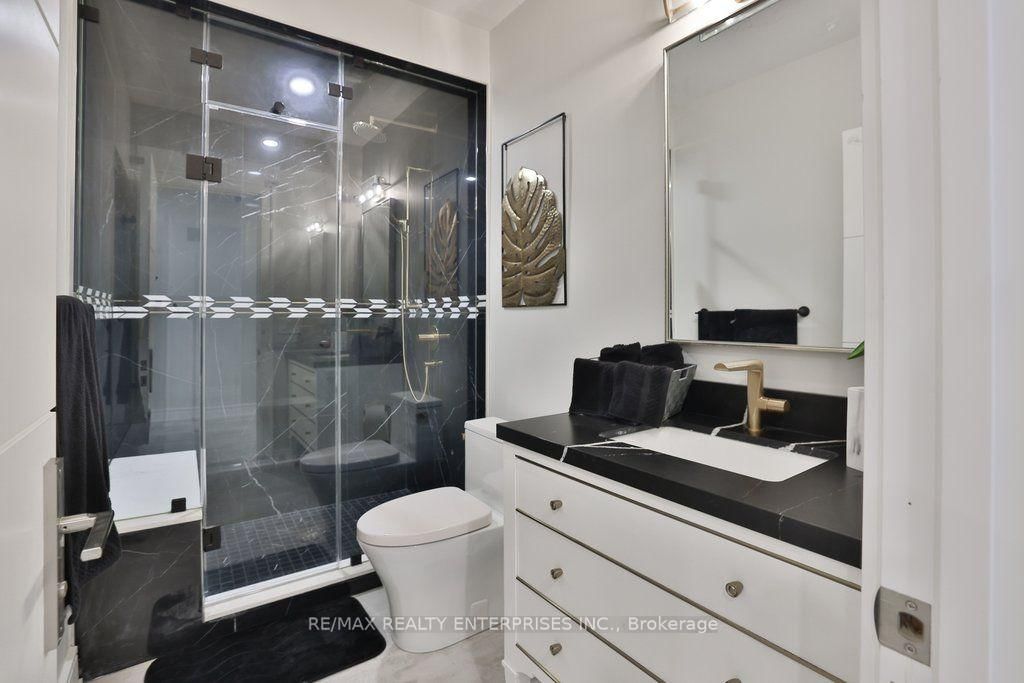 47 Thirteenth Street • Toronto, ON photo 38
