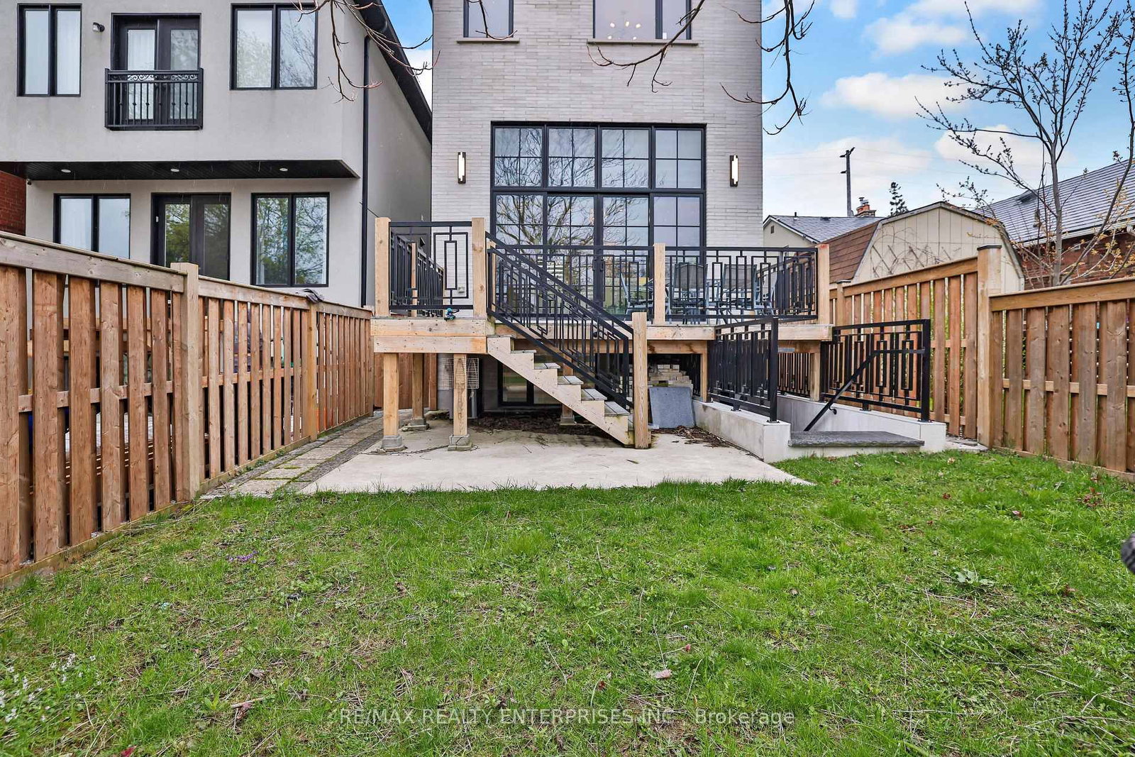 47 Thirteenth Street • Toronto, ON photo 41