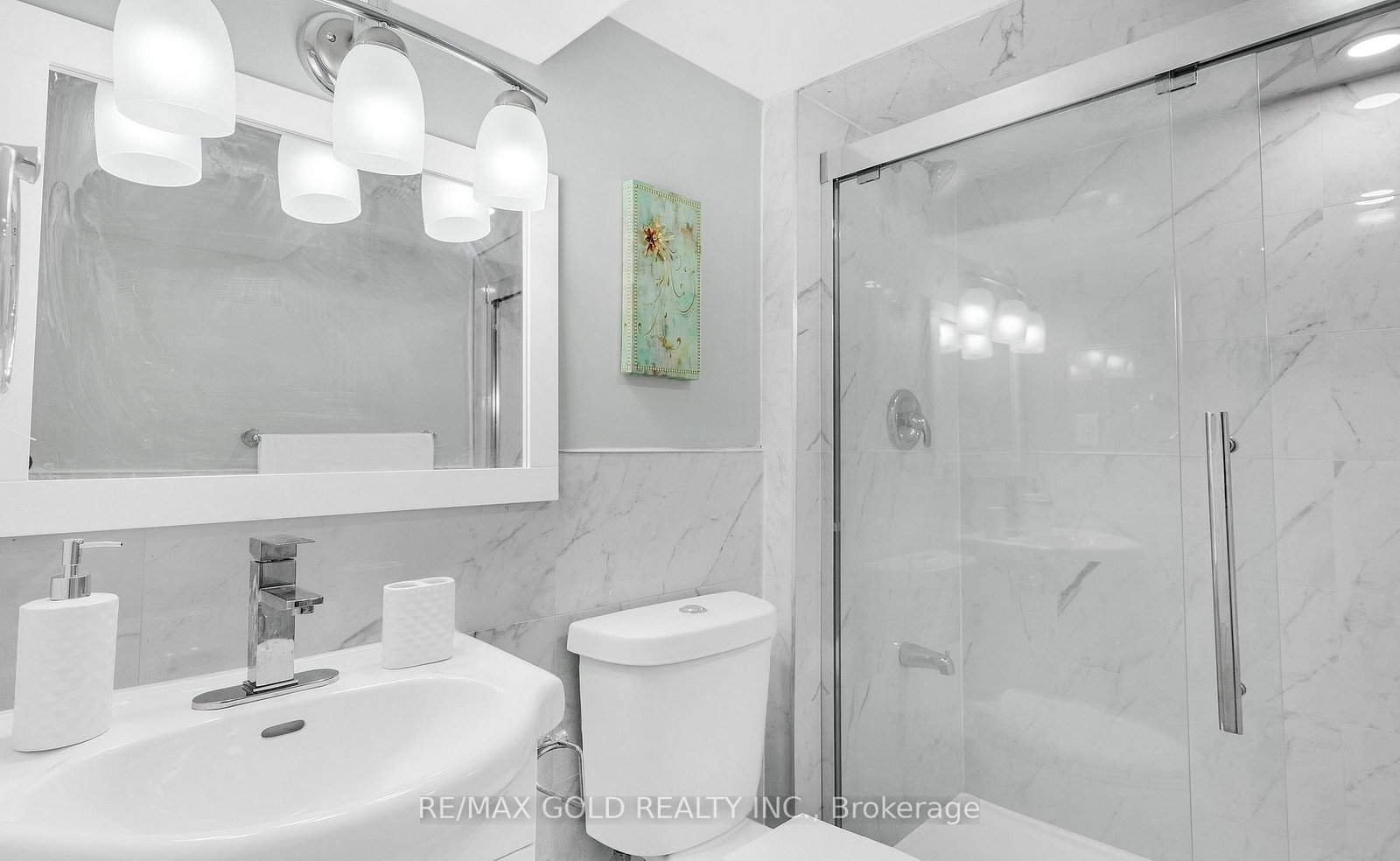 8 Fairglen Crescent • Toronto, ON photo 34
