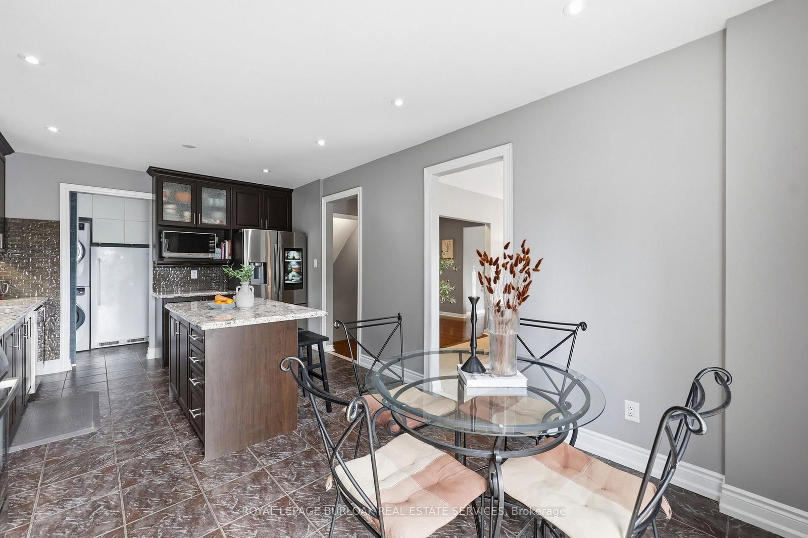 419 Parklane Road • Oakville, ON photo 16