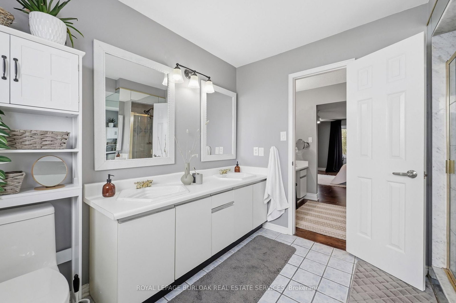 419 Parklane Road • Oakville, ON photo 29