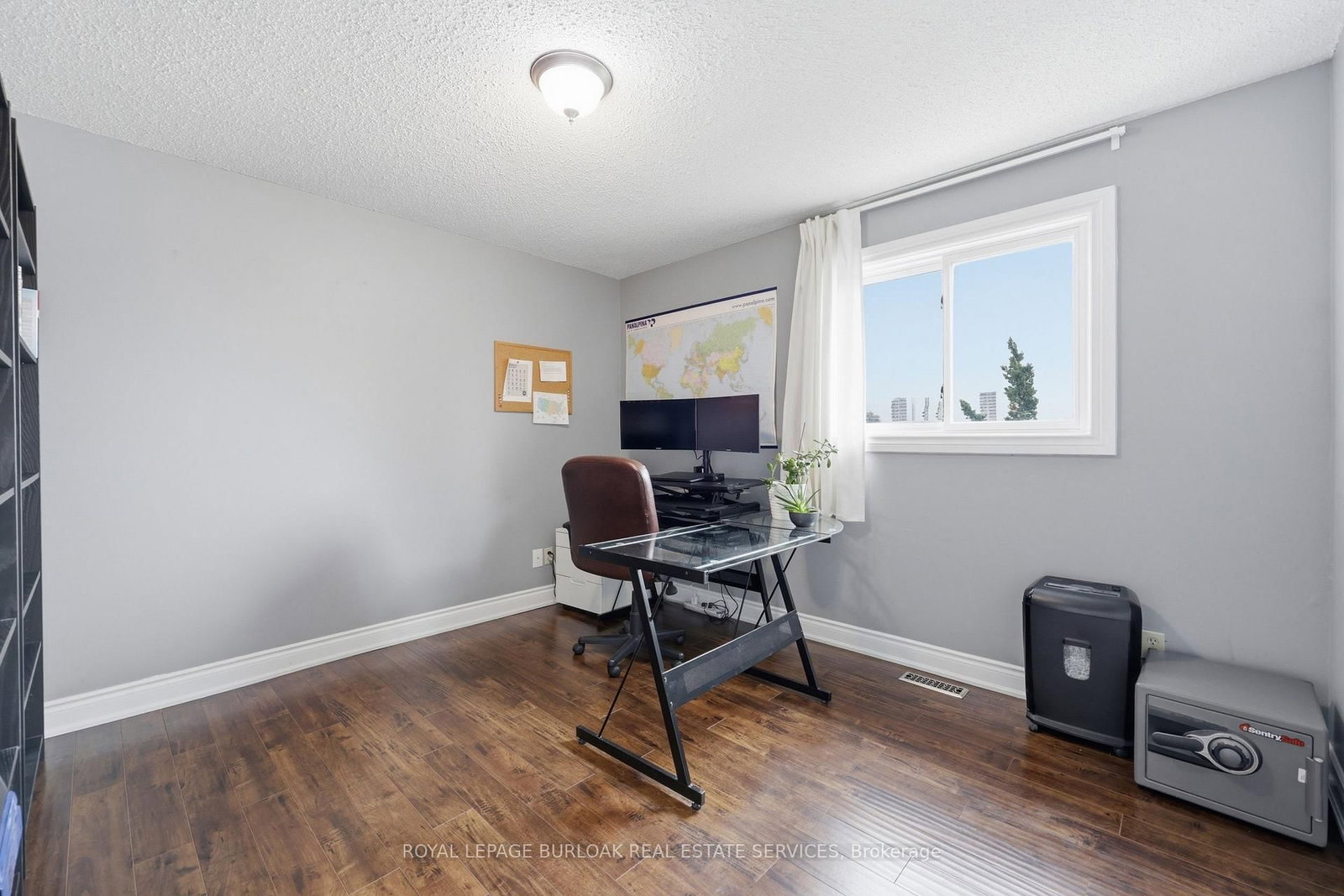 419 Parklane Road • Oakville, ON photo 32
