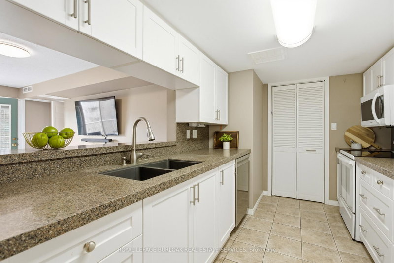 F304 - 216 Plains Road W