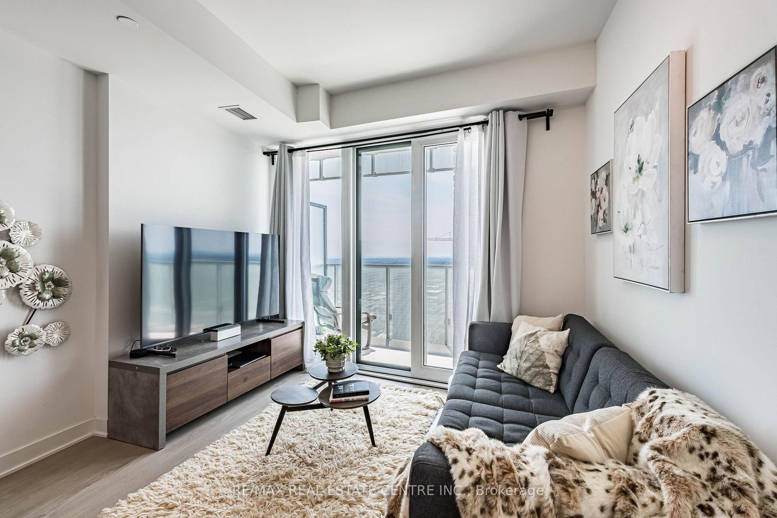 3900 Confederation Pkwy Parkway • #5707 • Mississauga, ON photo 5