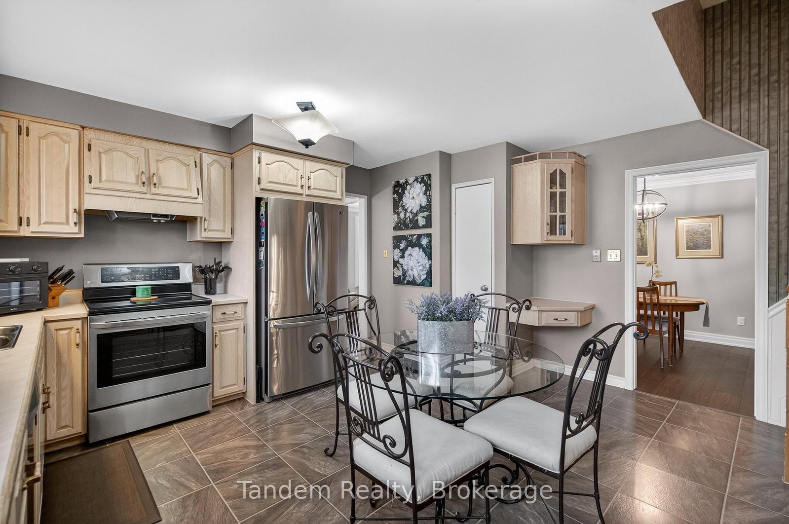 595 Beaver Court • Milton, ON photo 14